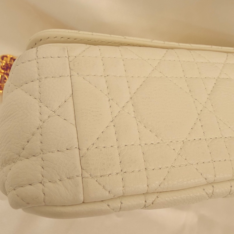 Dior 白牛皮Caro 小號斜肩背包-16
