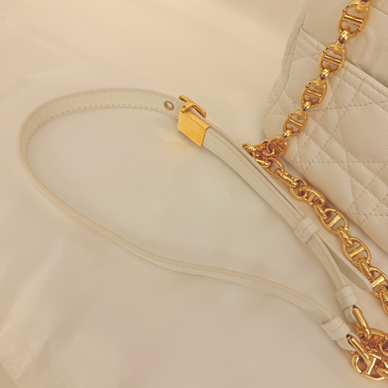 Dior 白牛皮Caro 小號斜肩背包-44