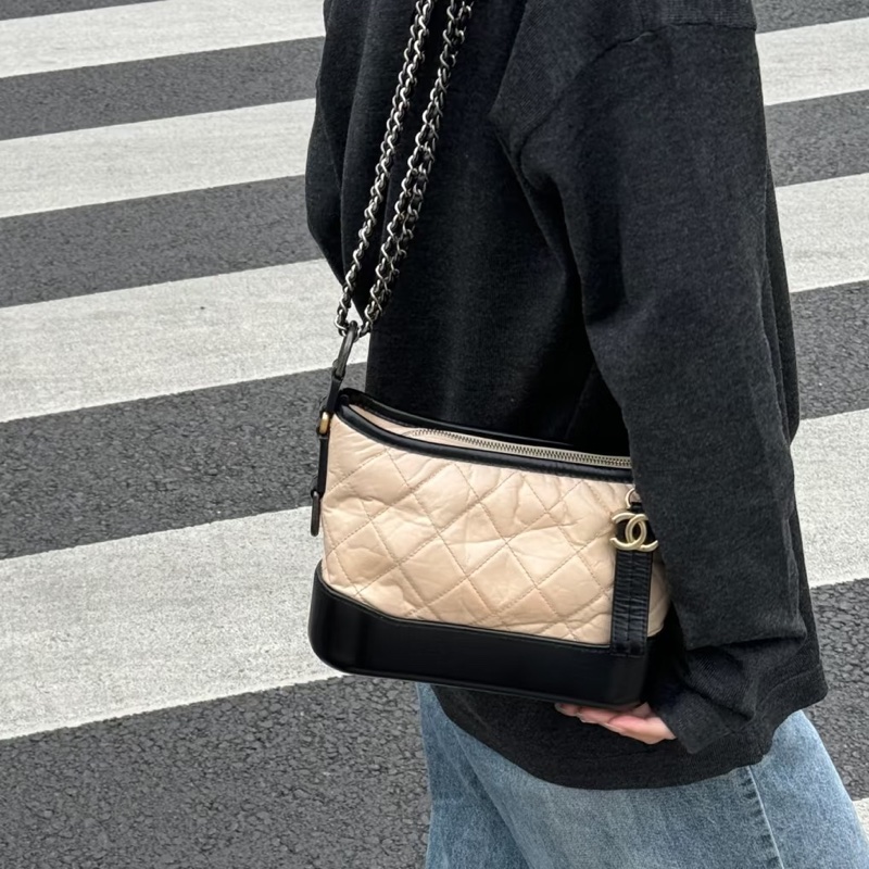 CHANEL香奈兒米色流浪包小號鏈條包🈶高雄漢神維修單🈶保卡-3