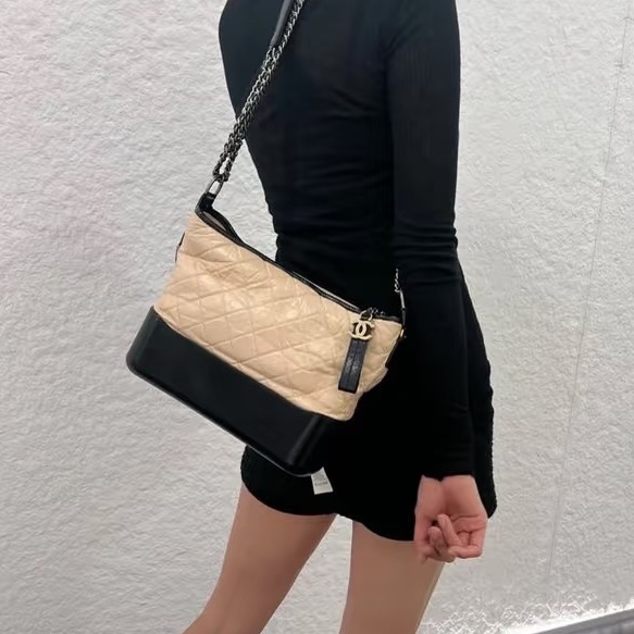 CHANEL香奈兒米色流浪包小號鏈條包🈶高雄漢神維修單🈶保卡-9