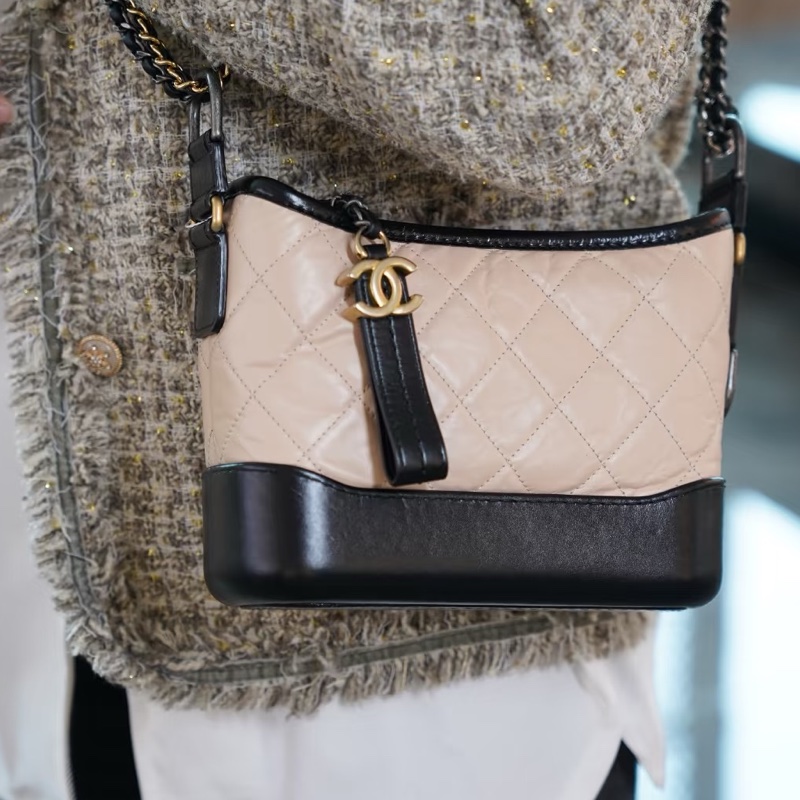 CHANEL香奈兒米色流浪包小號鏈條包🈶高雄漢神維修單🈶保卡-20