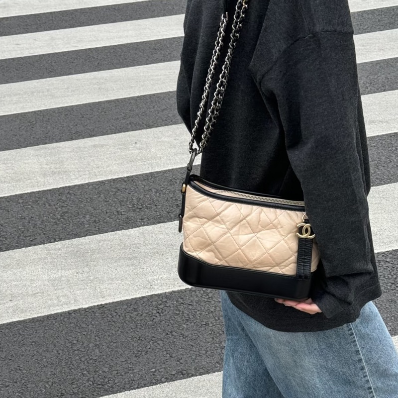 CHANEL香奈兒米色流浪包小號鏈條包🈶高雄漢神維修單🈶保卡-22