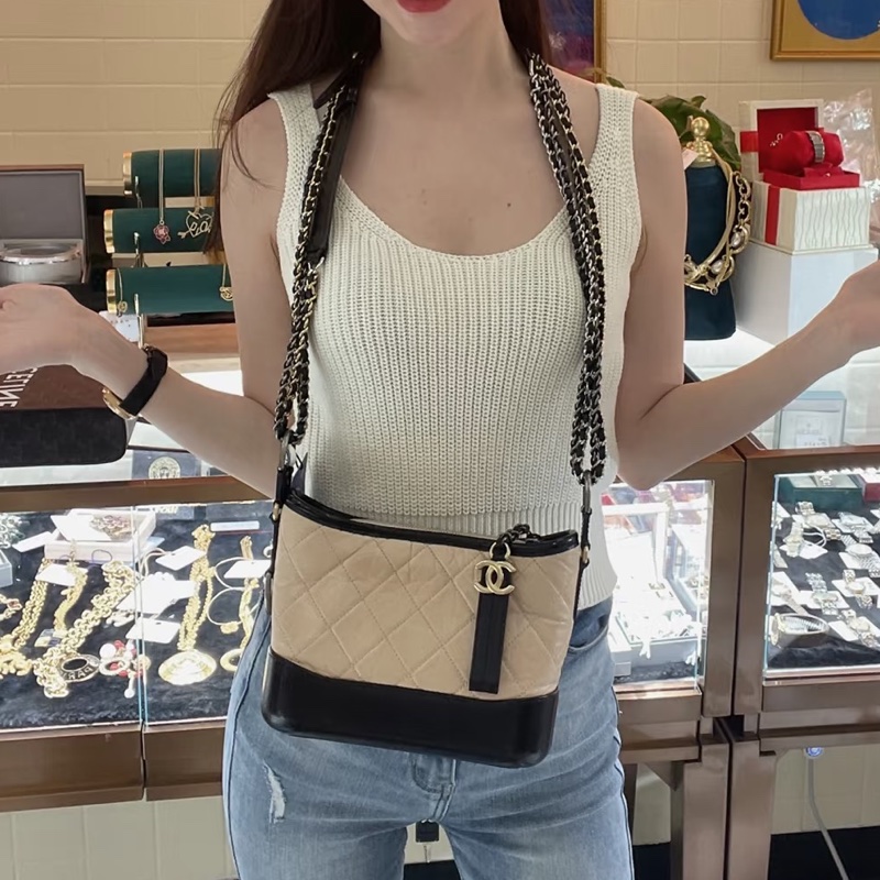 CHANEL香奈兒米色流浪包小號鏈條包🈶高雄漢神維修單🈶保卡-25
