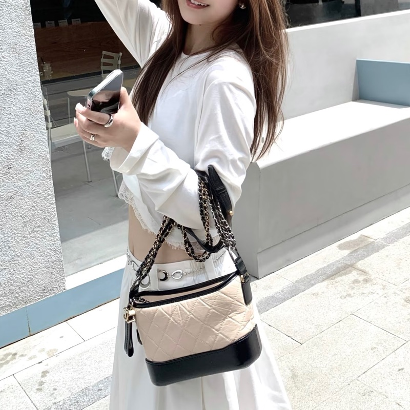 CHANEL香奈兒米色流浪包小號鏈條包🈶高雄漢神維修單🈶保卡-31