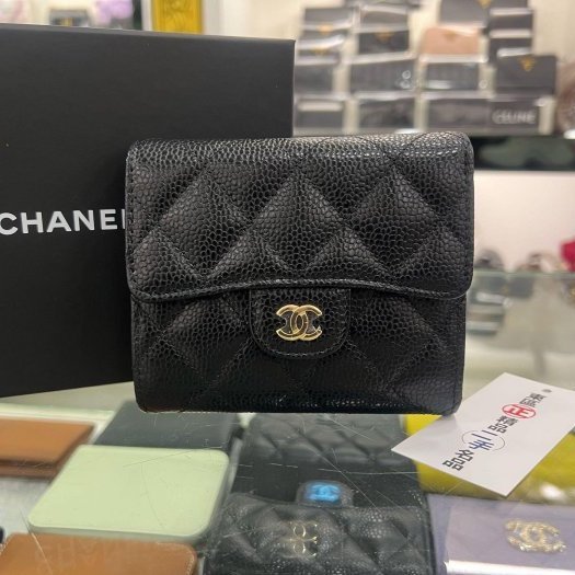 東區正精品㊣ CHANEL AP0231 香奈兒黑色荔枝皮牛皮金釦釦式後零錢袋中短夾 RZ6437-0