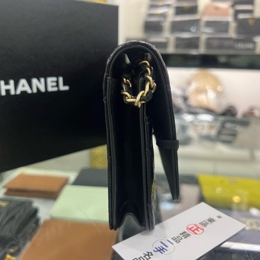 東區正精品㊣CHANEL 2.55 WOC 香奈兒黑色漆皮金鍊方扣肩背包晚宴包斜背包 RZ6438-8