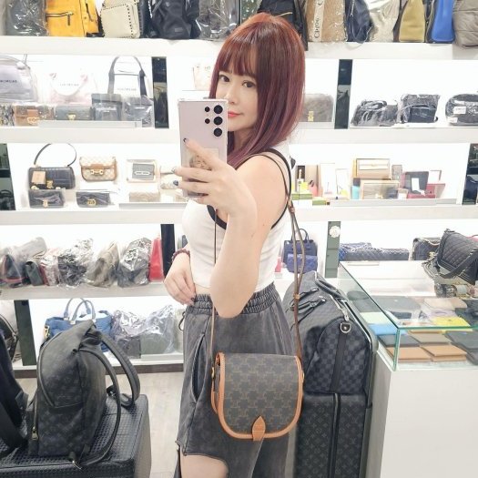 東區正精品㊣CELINE 191502BZJ 咖啡焦糖色凱旋門老花金釦釦式翻蓋斜背包鈴鼓包馬鞍包 RZ6440-3