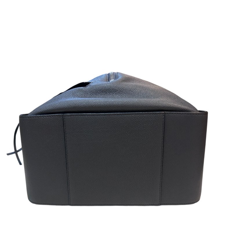 LOEWE深灰色全皮吊床二用包-2