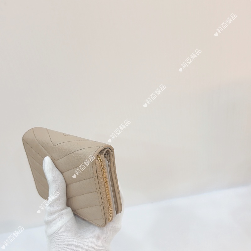 莉亞精品♡ Ysl 奶茶金短夾 二手美品-8