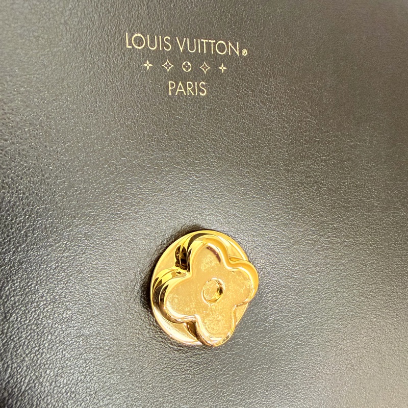 LV 黑牛皮pont 9 M55948-31