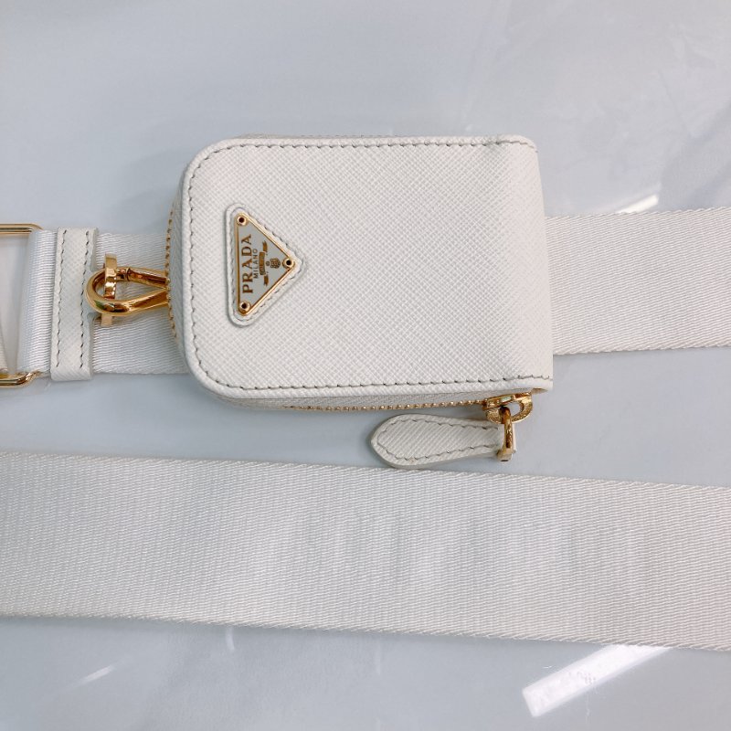 MS0730 Prada 普拉達 重改版本 十字牛皮紋 牛皮 腋下 斜背 粗肩帶 白色 金扣 Re-edition 2005 Saffiano Leather Bag with Strap White x GHW-26
