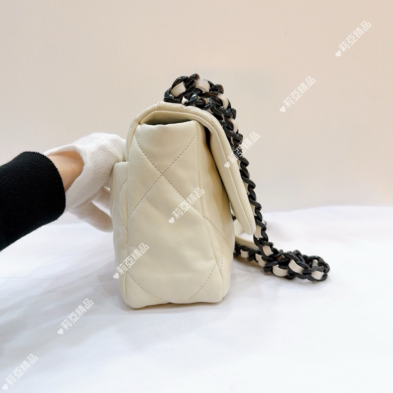莉亞精品♡ CHANEL AS1160 XXE0PX98 19小號金屬藍x白皮革 二手美包-5
