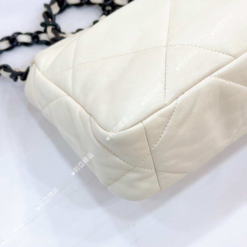 莉亞精品♡ CHANEL AS1160 XXE0PX98 19小號金屬藍x白皮革 二手美包-10