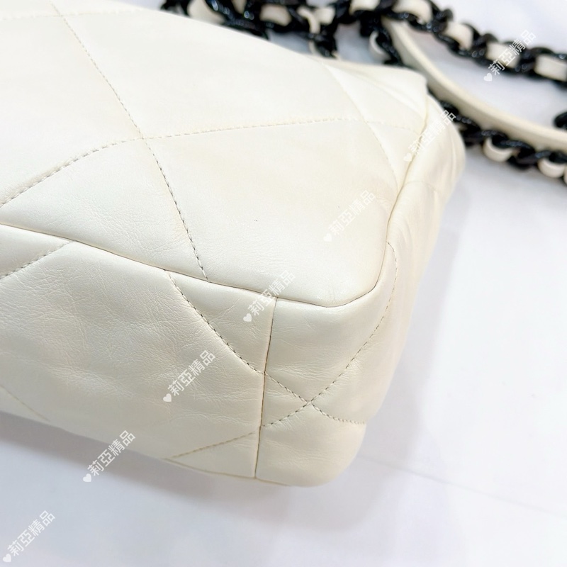 莉亞精品♡ CHANEL AS1160 XXE0PX98 19小號金屬藍x白皮革 二手美包-11