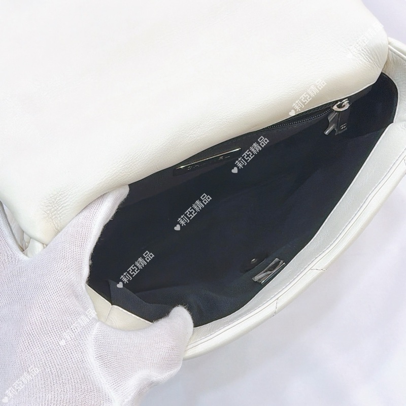 莉亞精品♡ CHANEL AS1160 XXE0PX98 19小號金屬藍x白皮革 二手美包-15