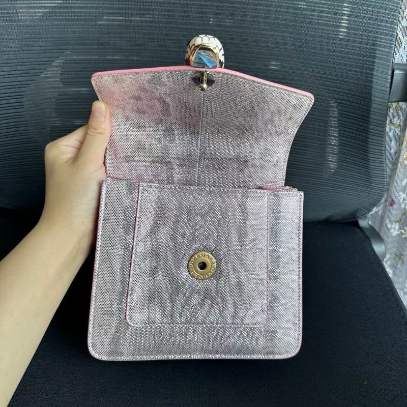 Bvlgari 情人節限定 Serpenti Forever系列水蛇皮風琴包蛇頭包 手提肩背斜背包18*16 99新配件塵袋、保卡 鏡子-6