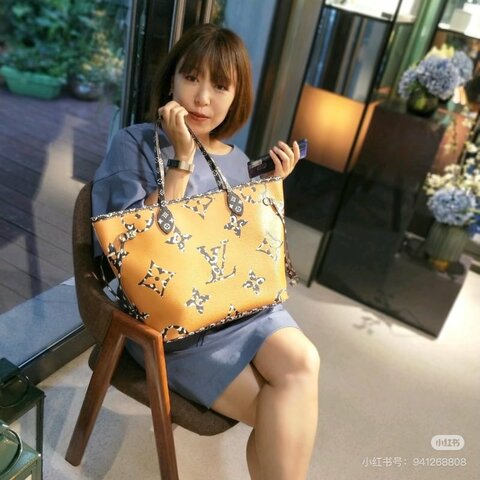 ️LV 限量款叢林系列Neverfull  中號子母手提托特包 32*28*15 98新配件塵袋