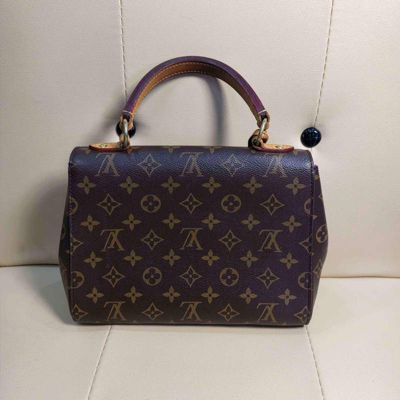 Lv路易威登Cluny 克魯尼BB號老花玫紅拼紅肩帶-1