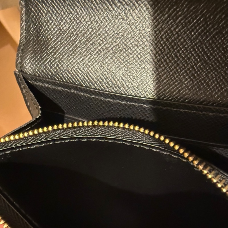 LV M82333零錢包 ~便宜賣-7