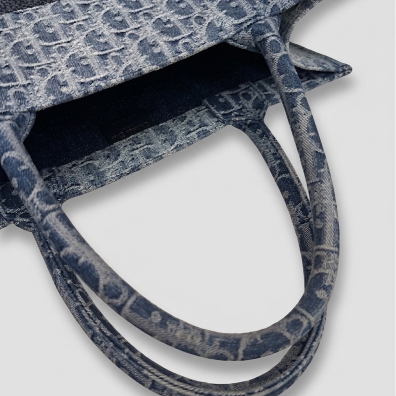 Dior 中號  Book Tote 手袋 牛仔老花  24年 尺寸：36*27*16-5
