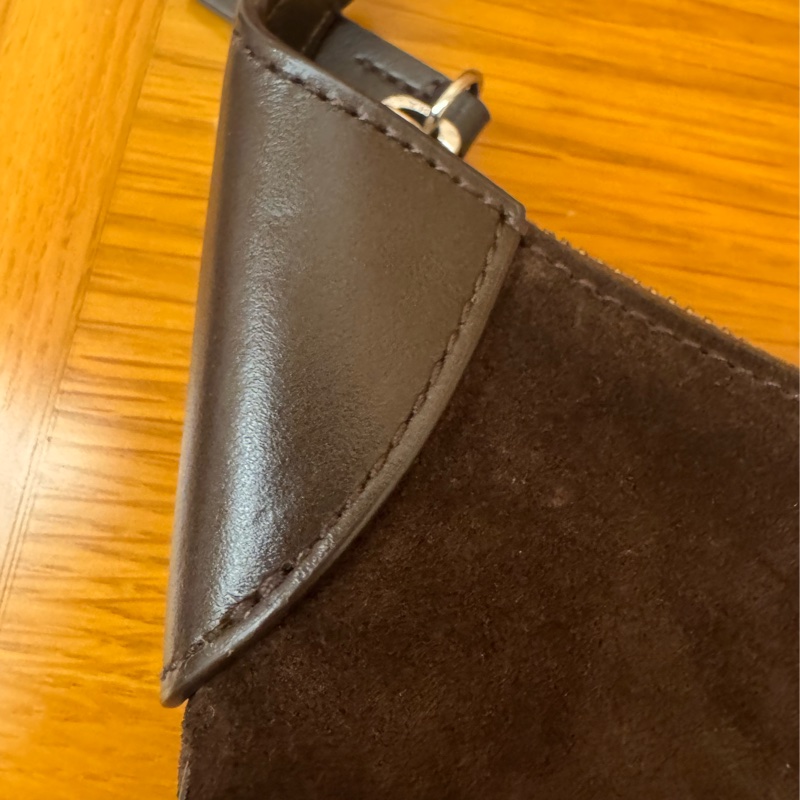 近新 Polo ID 迷你麂皮拼皮 巧克力色 aespa Winter 同款-15