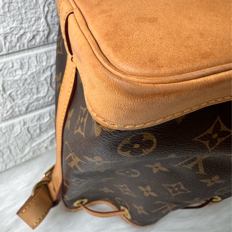 LV M40817 NOE BB 經典花紋可斜背小水桶包-36