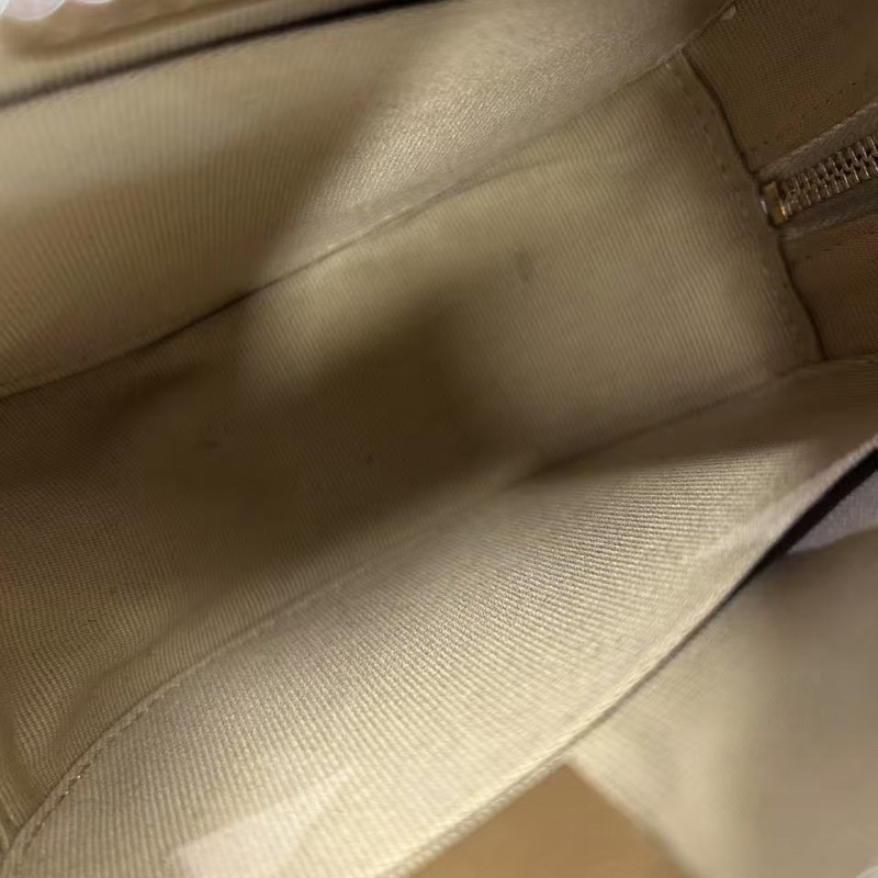 香奈兒金球小圓包-6
