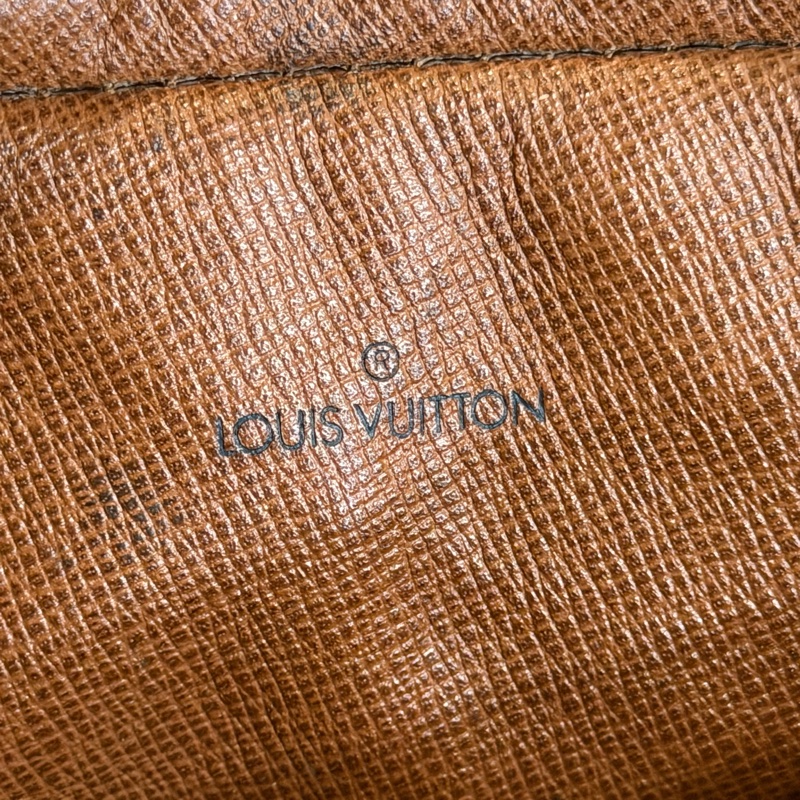 Louis Vuitton • 經典老花開口笑相機包-9