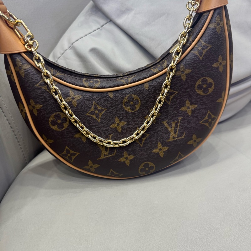 路易威登 Louis Vuitton Loop Monogram 塗層帆布 23 x 13 x 6-2