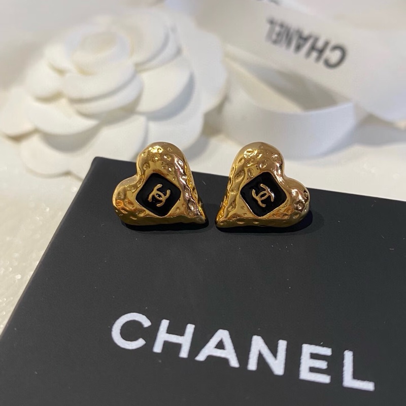 CHANEL 香奈兒 愛心熔岩耳釘23v-0