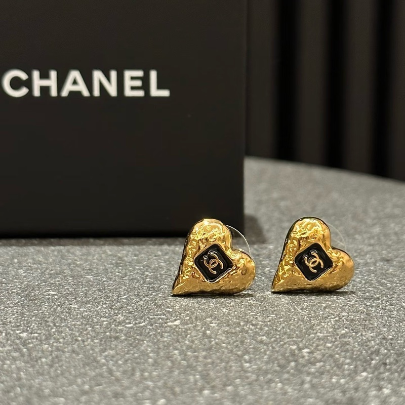 CHANEL 香奈兒 愛心熔岩耳釘23v-3