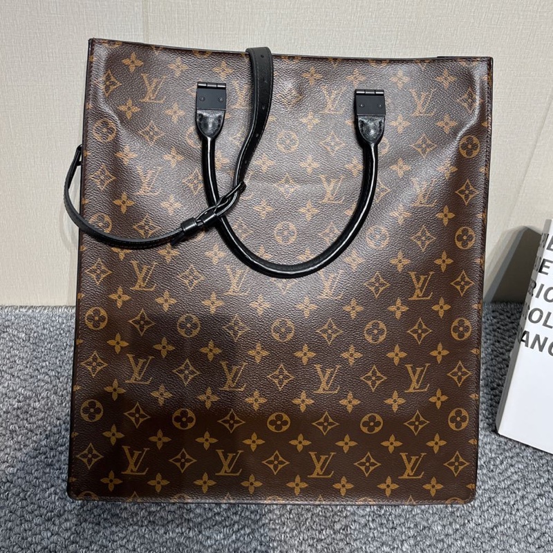 LV 路易威登 Petit Sac Plat 經典老花郵差包單肩斜挎手提包 男款-1