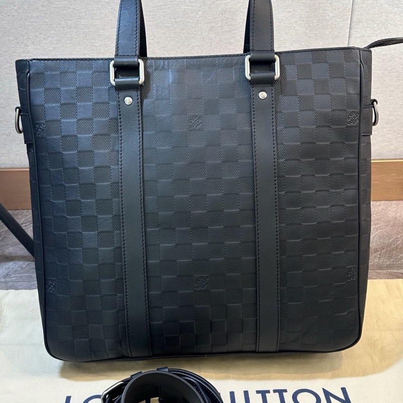 LV 路易威登 Damier 經典款黑武士全皮棋盤格 公文包-1