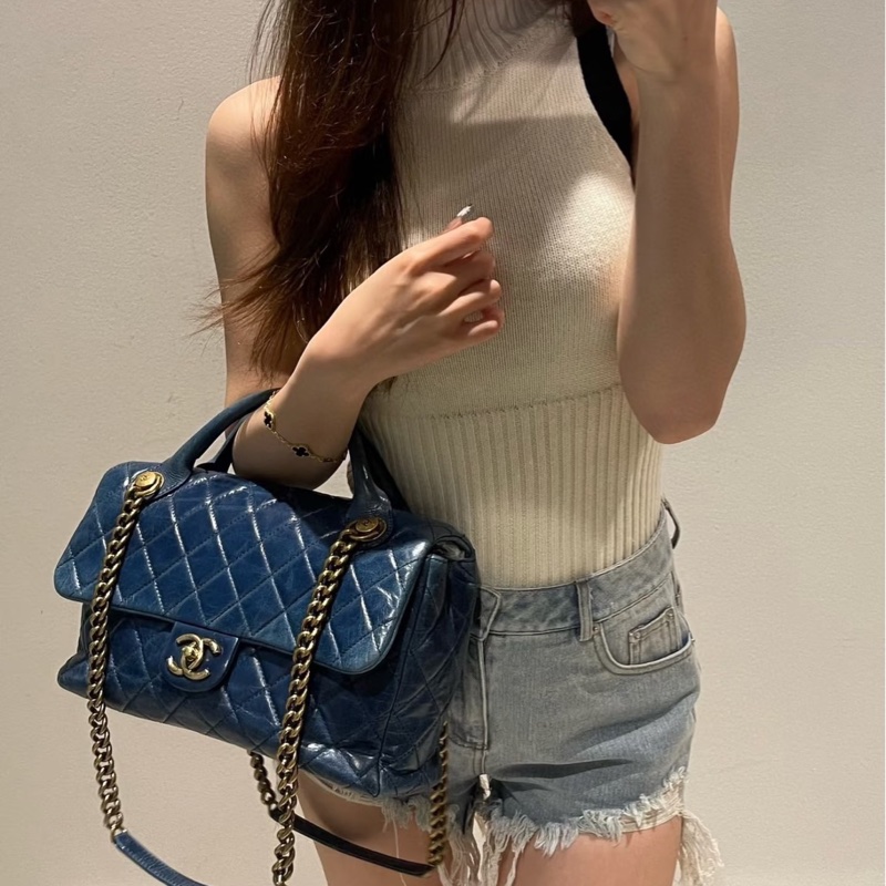 #全網最低收藏品割愛💰 #專櫃25萬 香奈兒Cf jumbo孟買系列深海藍口蓋包-3
