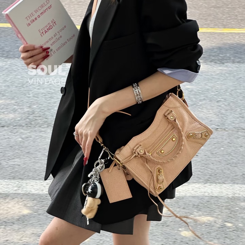BALENCIAGA 巴黎世家 mini City 粉膚 裸粉 機車包 斜背包 肩背包 側背包 手提包-3