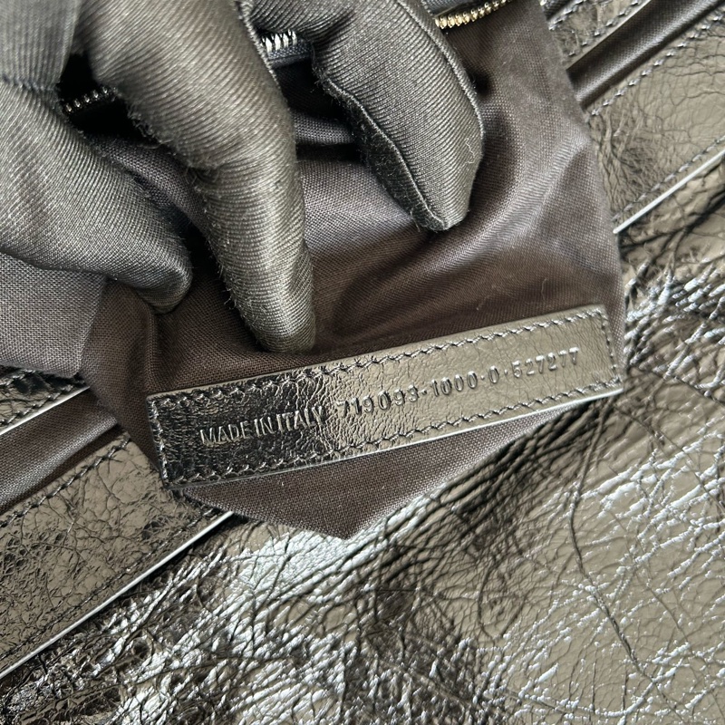 Balenciaga巴黎世家Le Cagole 黑色細紋羊皮革中號郵差包 男女同款 底32-14