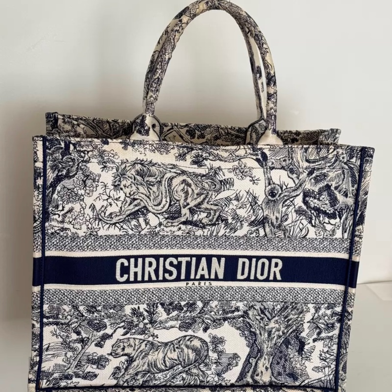 DIOR迪奥 BookTote 动物园 丛林老虎图案茹伊印花-0