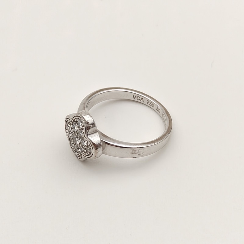 VAN CLEEF&ARPELS 18K白金鑽石四葉草滿鑽戒指50-2