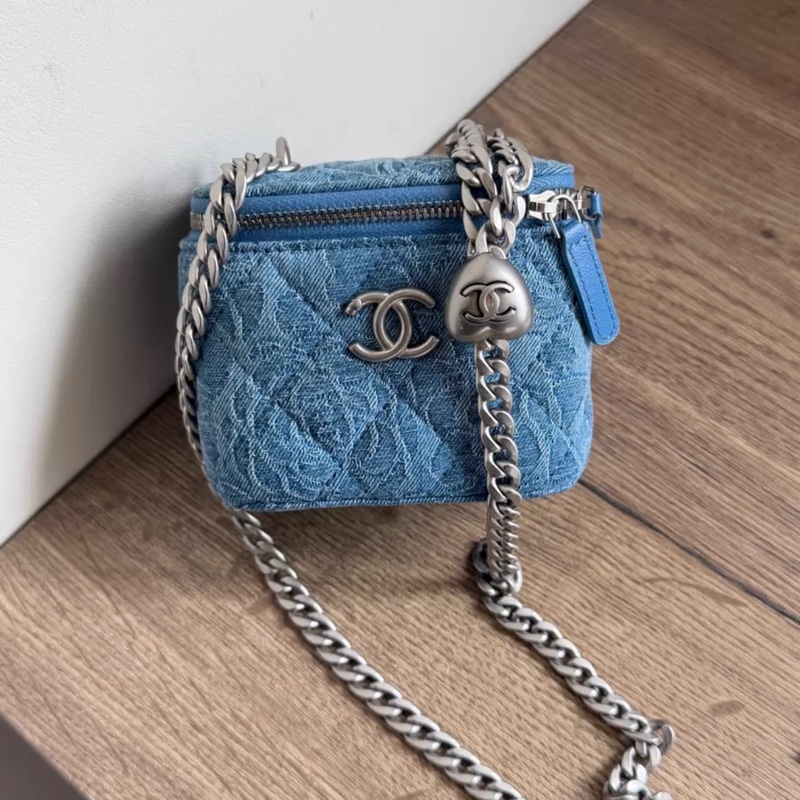 Chanel 23P爱心金球 牛仔山茶花小盒子-0