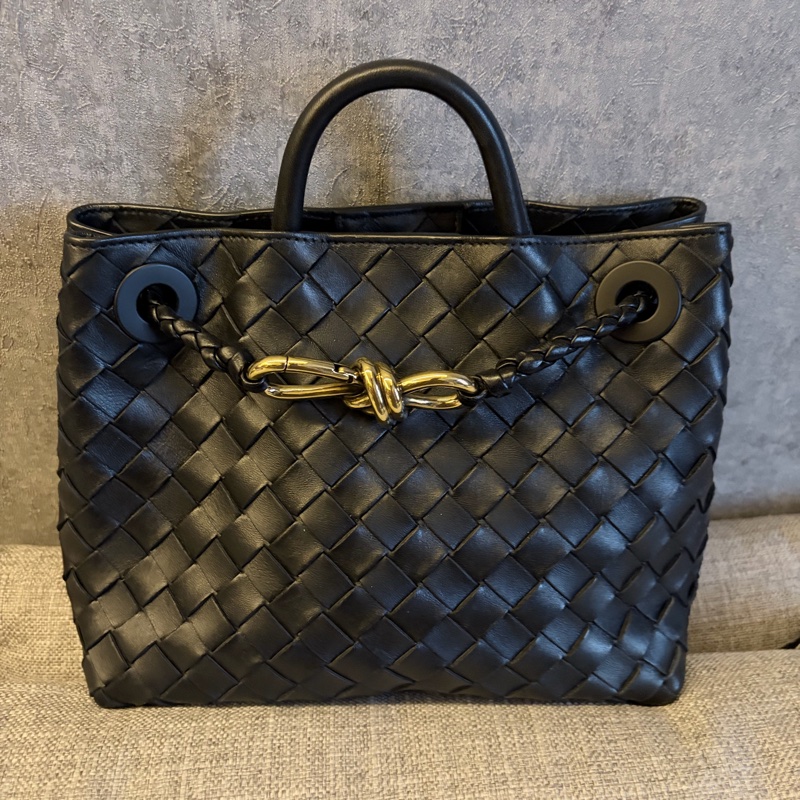 🖤✨【Bottega Veneta Andiamo Small|黑金】✨-0