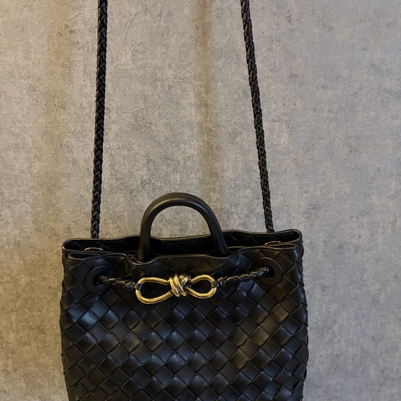 🖤✨【Bottega Veneta Andiamo Small|黑金】✨-1