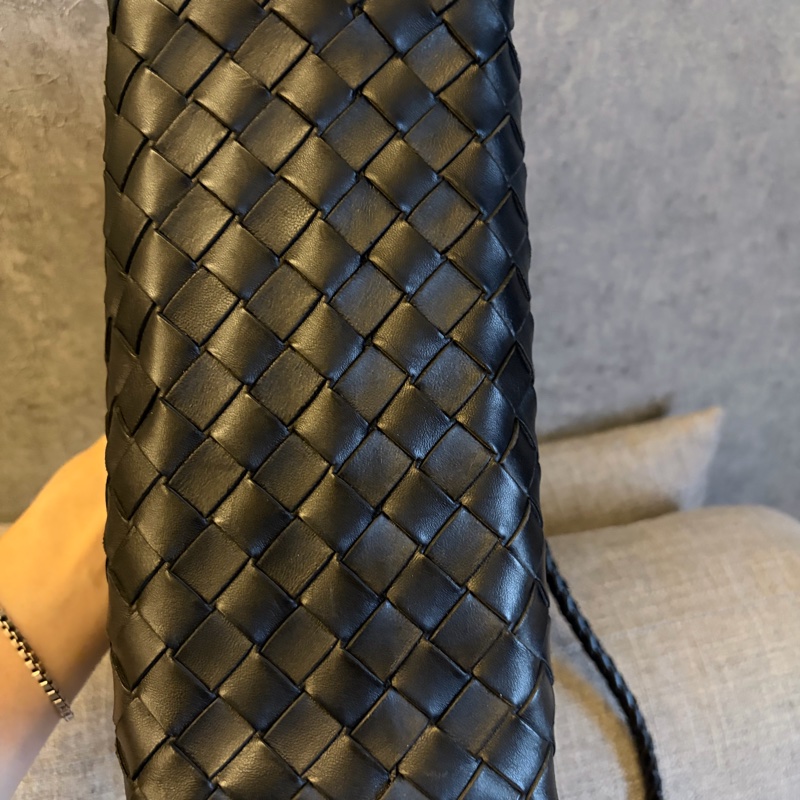 🖤✨【Bottega Veneta Andiamo Small|黑金】✨-8