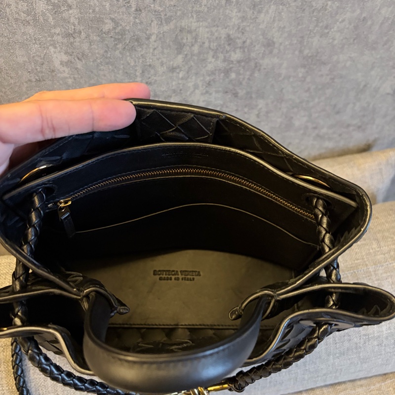 🖤✨【Bottega Veneta Andiamo Small|黑金】✨-14