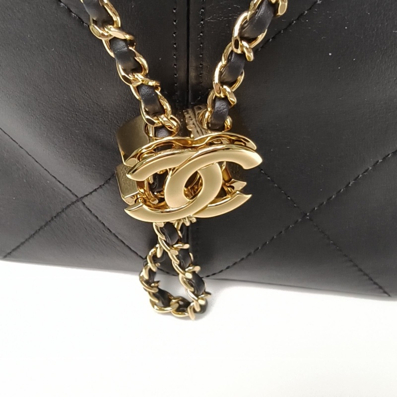 CHANEL 26P手提菜籃子小號黑色牛皮晶片金扣-4