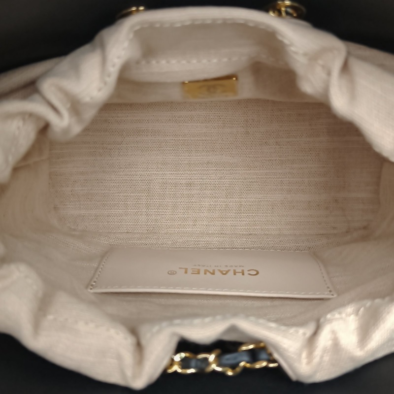 CHANEL 26P手提菜籃子小號黑色牛皮晶片金扣-5