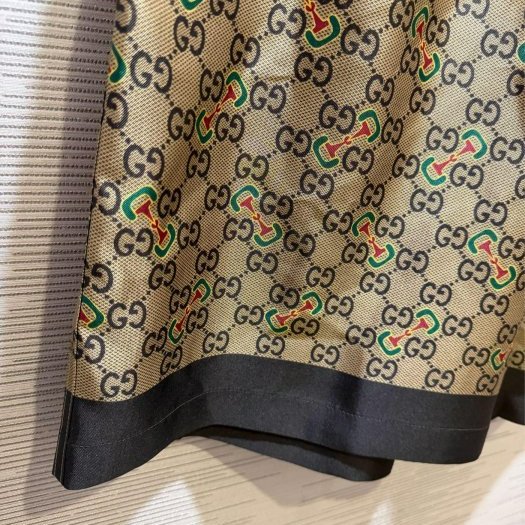 💎Han's house精品服飾💎GUCCI 古馳 老花 滿版 GG 100%真絲短褲 現貨46/48 原價460000-5