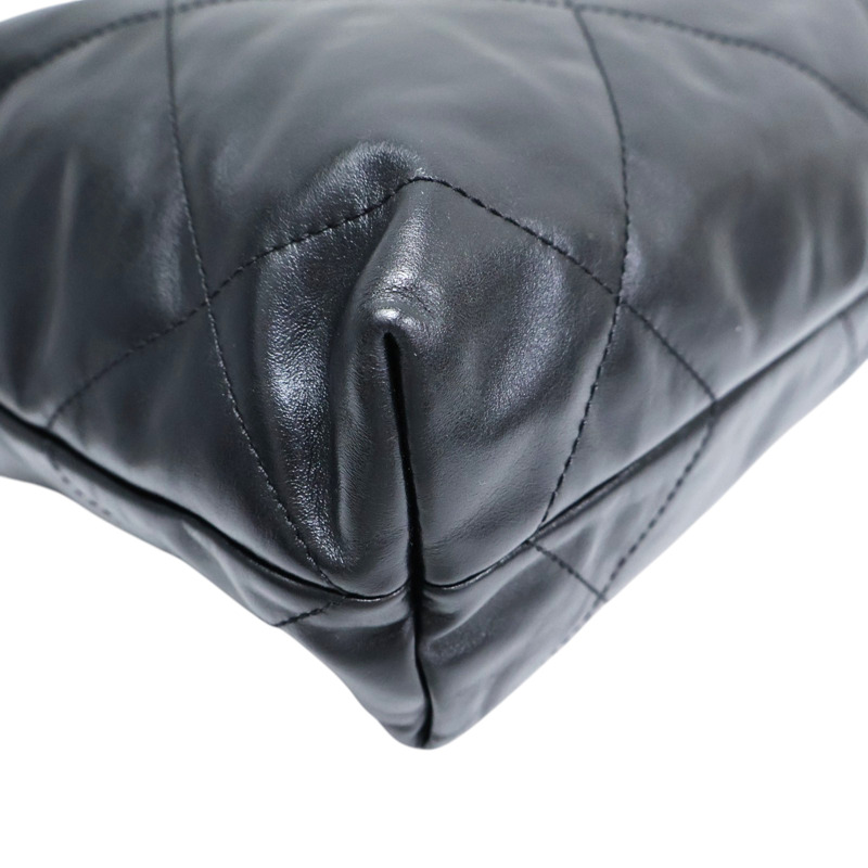 黑色 牛皮 22 中號 肩背包 金釦【CHANEL 香奈兒】 AS3260-9