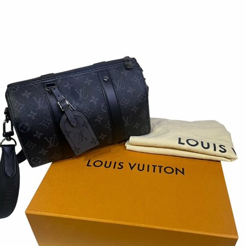 【美收精品】 LV黑色經典老花肩背包 5-453