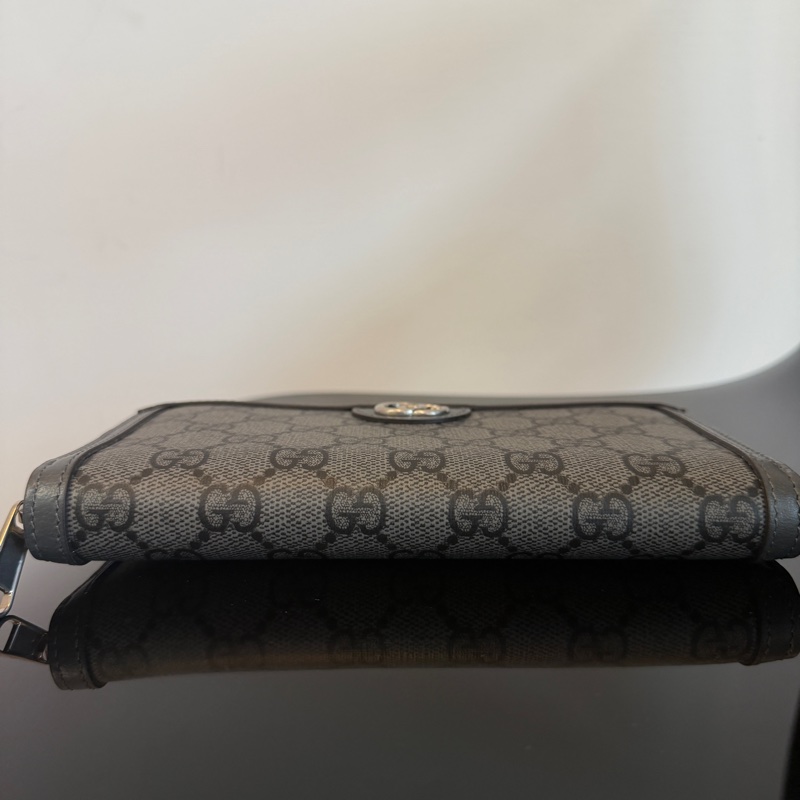 Gucci 黑灰PVC灰牛皮霧銀釦拉鏈12卡長夾-5