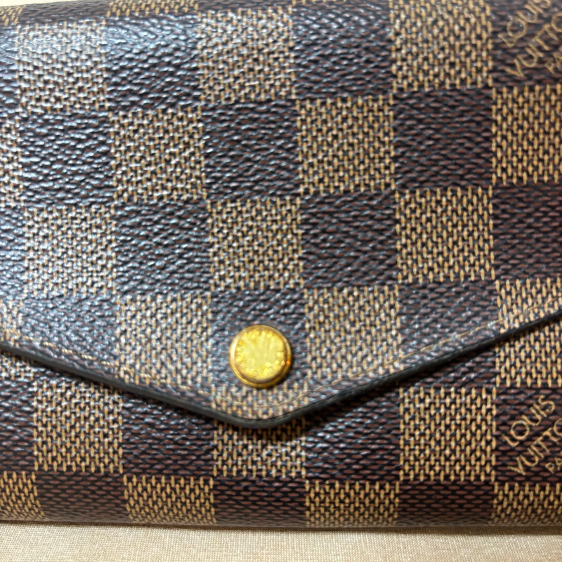 LOUIS VUITTON Sarah長夾-9